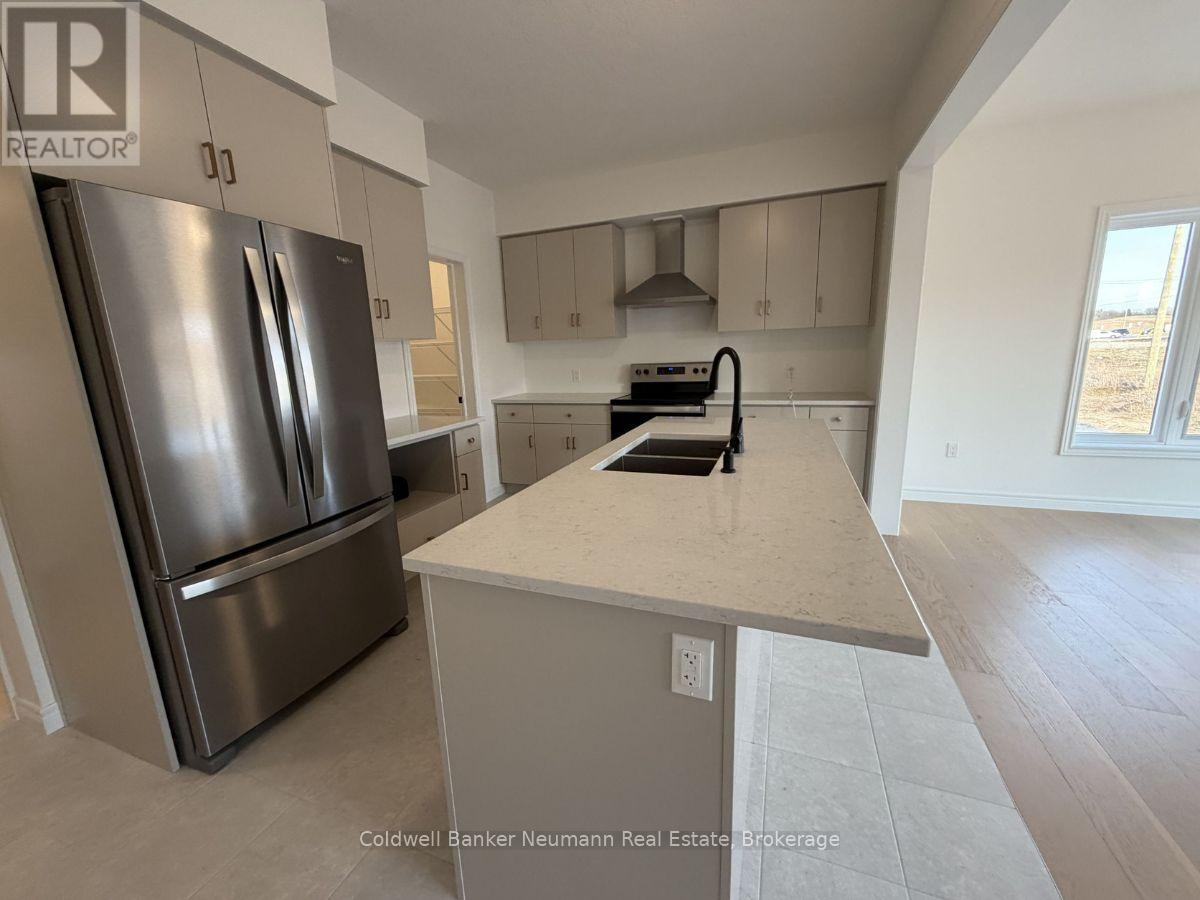 12 Cadence Common, Cambridge, Ontario  N3C 1A5 - Photo 4 - X13051196