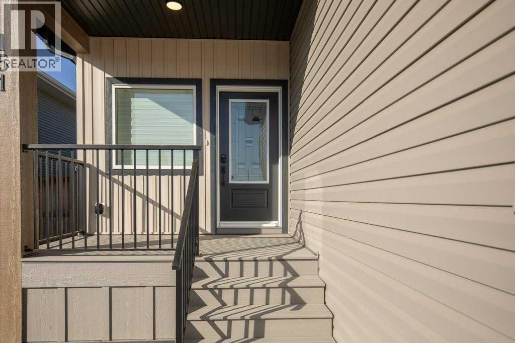 151 Cedar Square, Blackfalds, Alberta  T4M 0A2 - Photo 31 - A2264257