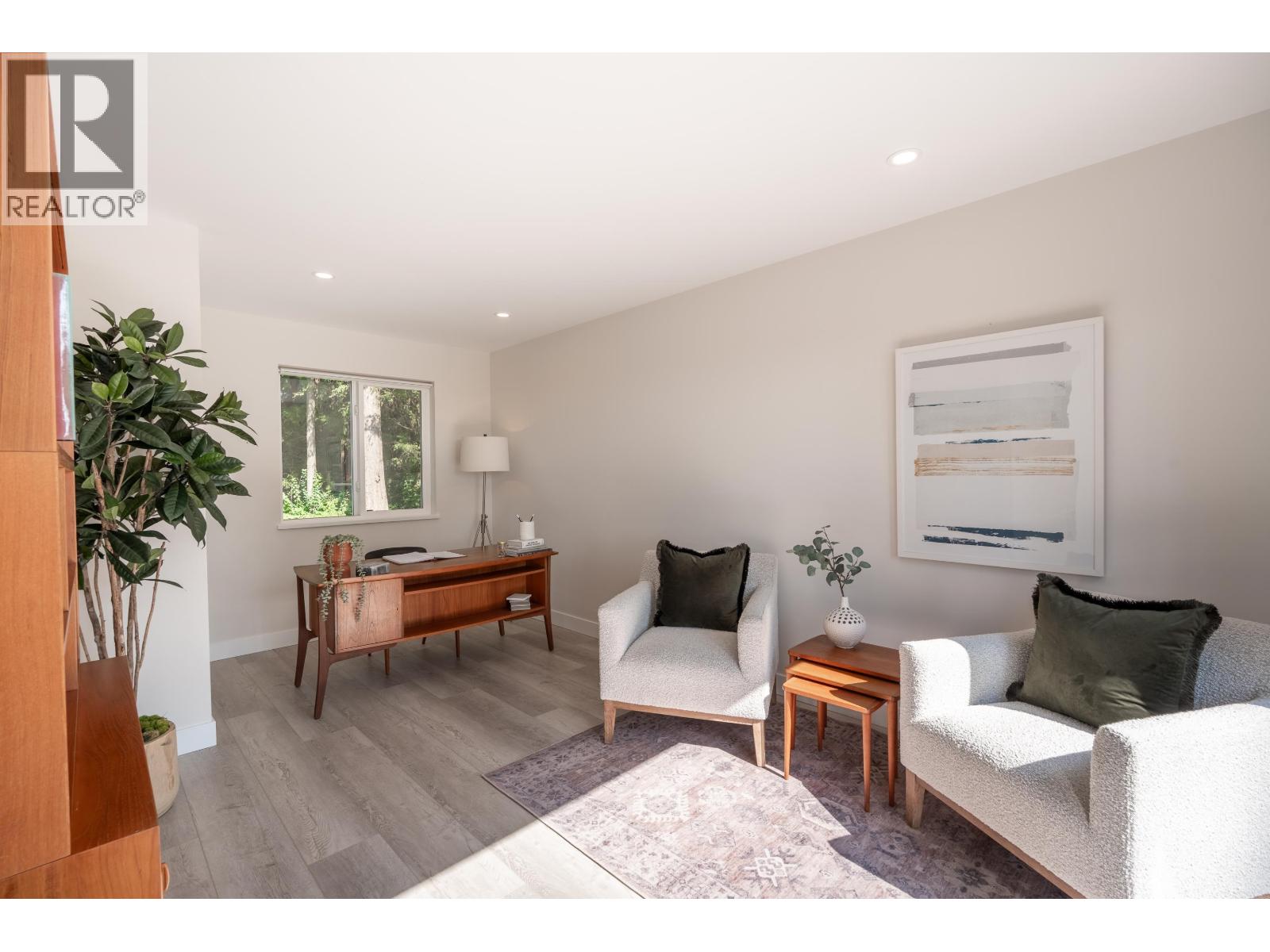 1590 Ocean Beach Esplanade, Gibsons, British Columbia  V0N 1V5 - Photo 38 - R3121350