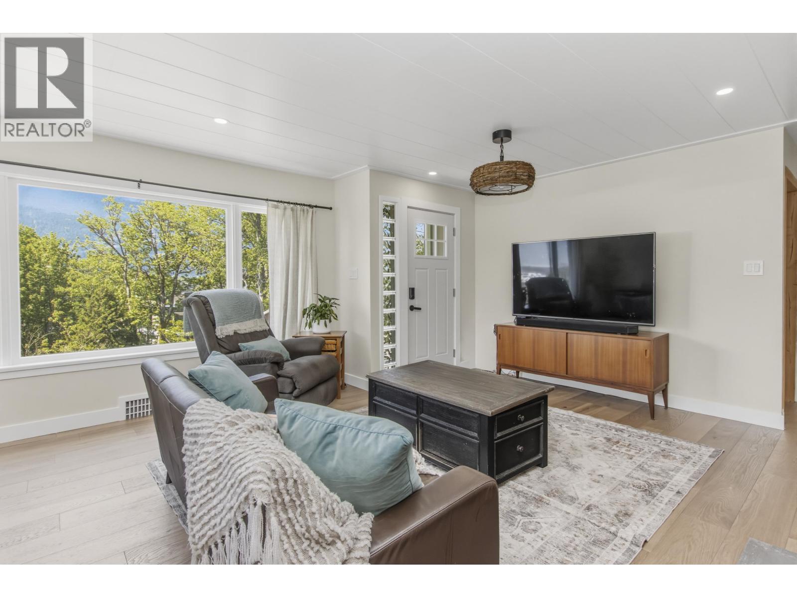 38139 Clarke Drive, Squamish, British Columbia  V8B 0C8 - Photo 15 - R3121377