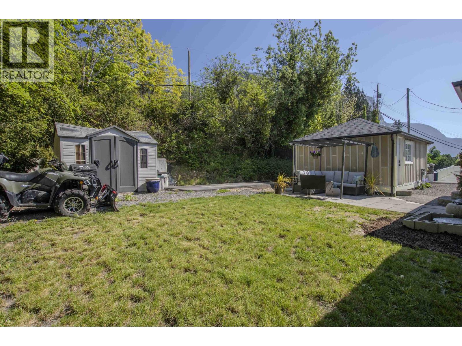 38139 Clarke Drive, Squamish, British Columbia  V8B 0C8 - Photo 9 - R3121377