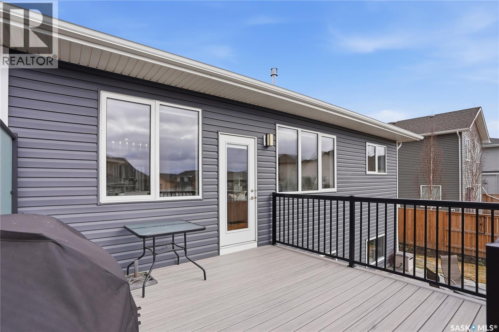 330 Hamm Way, Saskatoon, Saskatchewan  S7V 0W3 - Photo 59 - SK035050