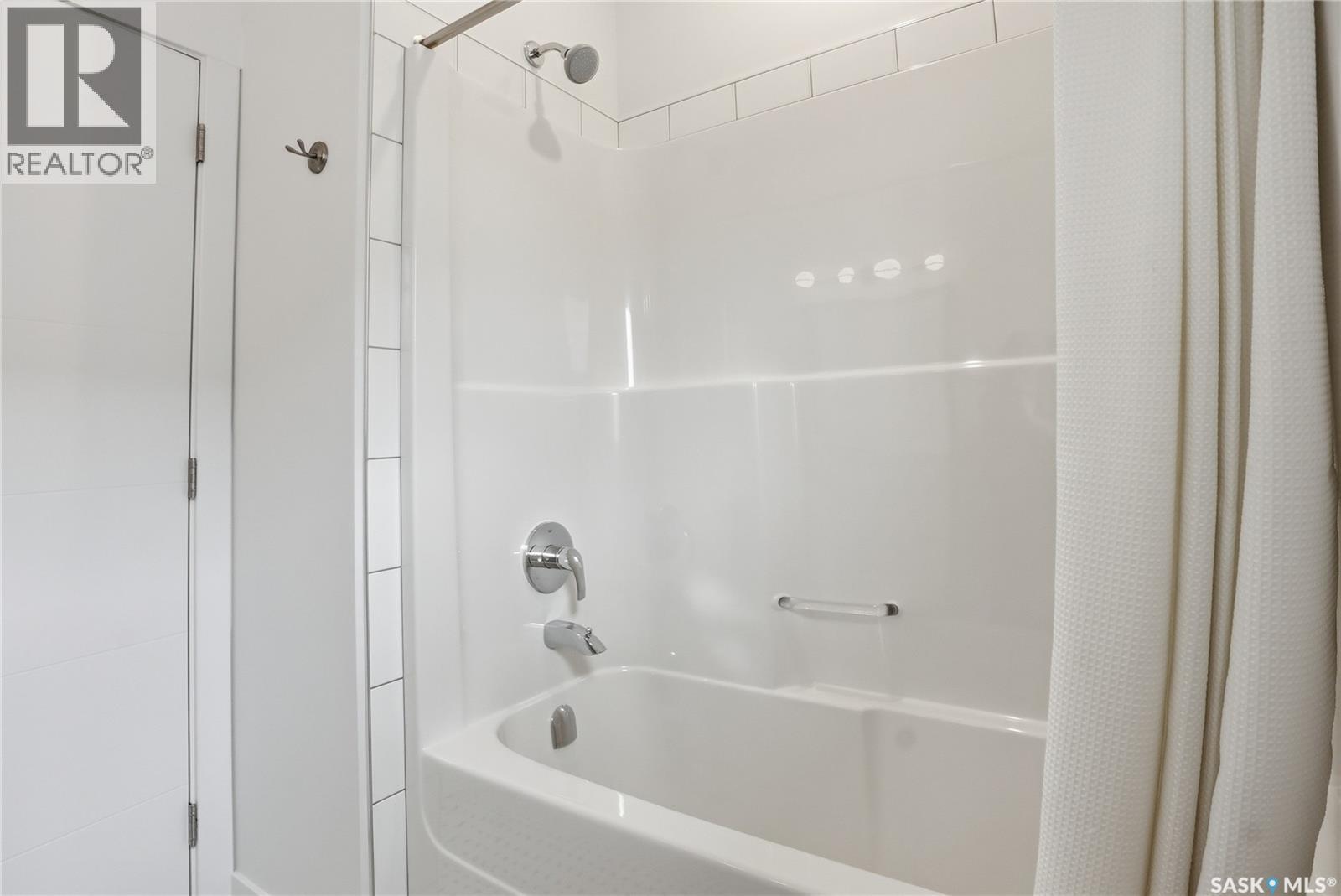330 Hamm Way, Saskatoon, Saskatchewan  S7V 0W3 - Photo 32 - SK035050