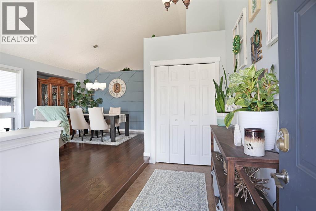 79 Parkland Close E, Brooks, Alberta  T1R 0M2 - Photo 4 - A2308144