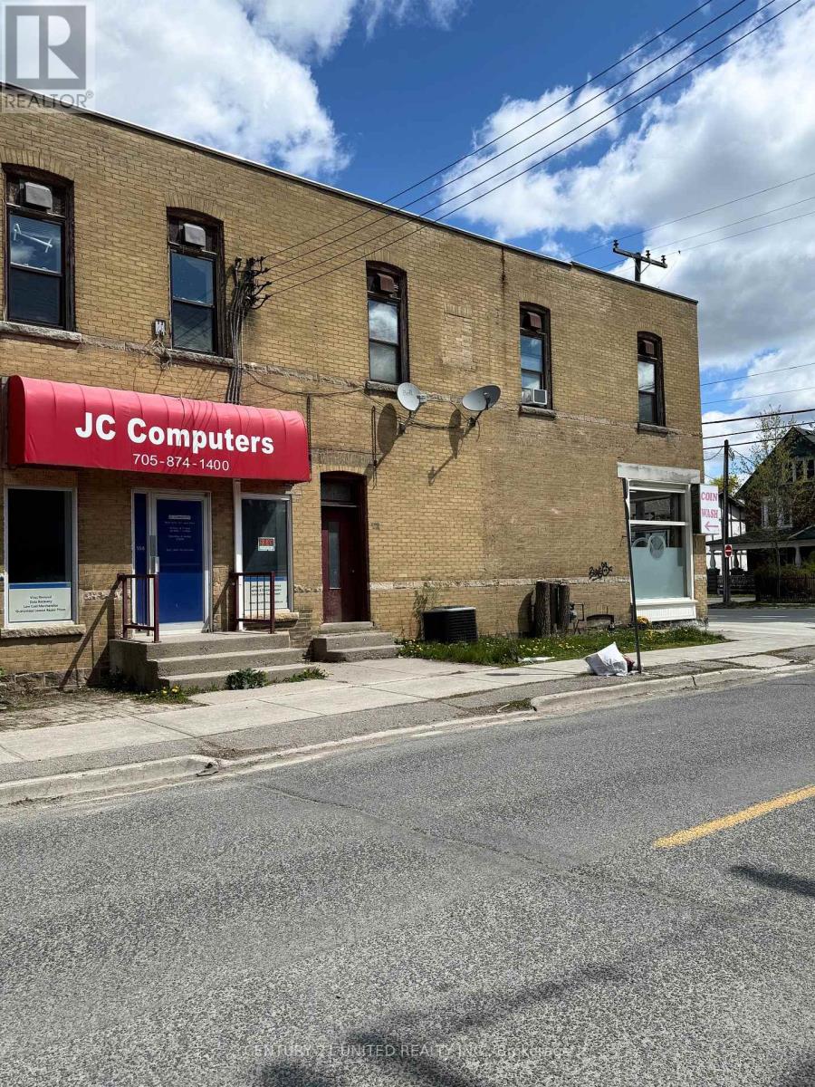 158 Dublin Street, Peterborough, Ontario  K9H 3B5 - Photo 1 - X13104060