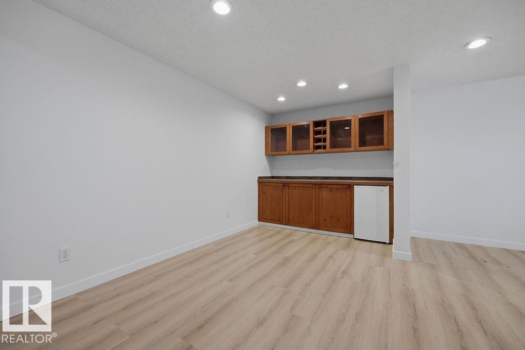 2076 Tanner Wd Nw, Edmonton, Alberta  T6R 2S4 - Photo 39 - E4486646