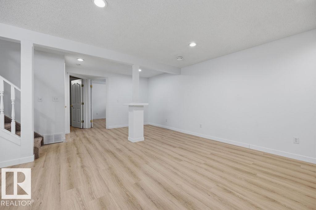 2076 Tanner Wd Nw, Edmonton, Alberta  T6R 2S4 - Photo 40 - E4486646