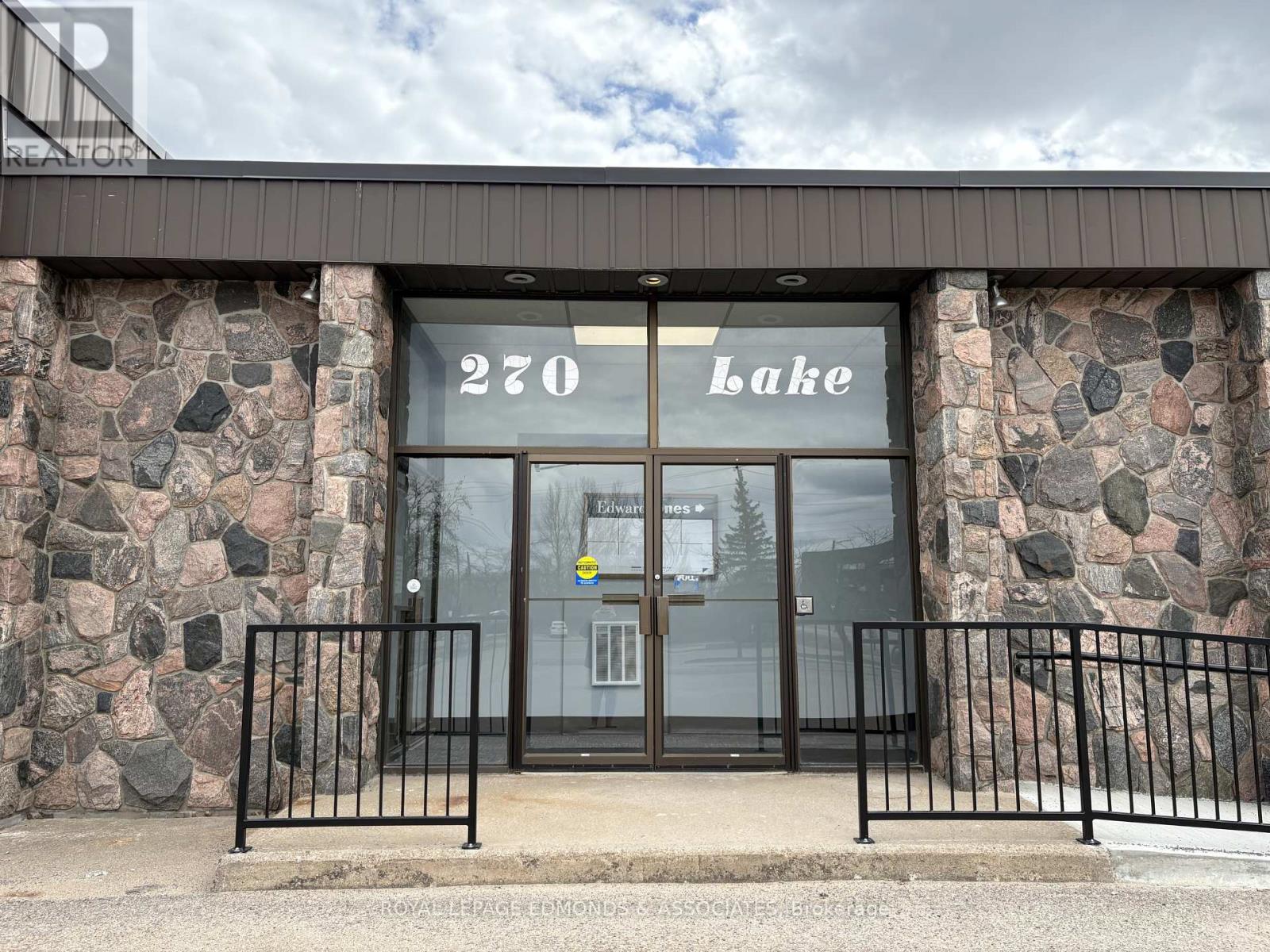 A,b - 270 Lake Street, Pembroke, Ontario  K8A 7Y9 - Photo 4 - X13104046