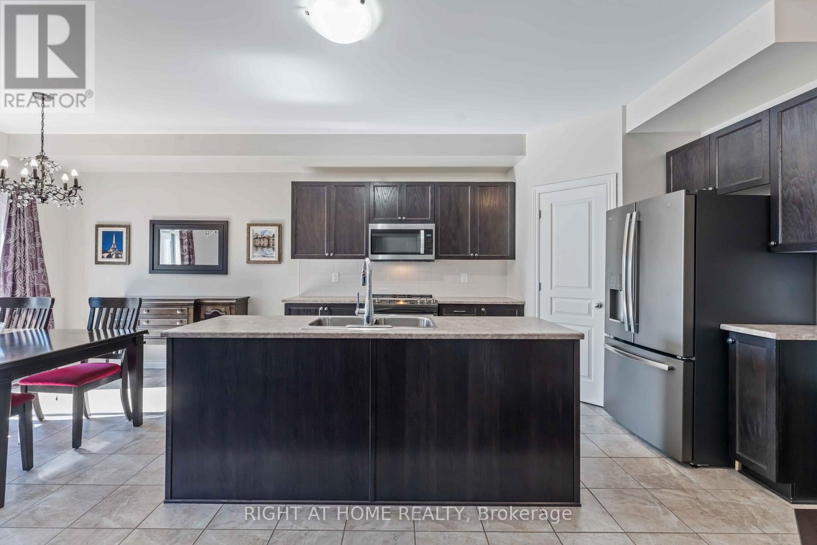 658 Parade Drive, Ottawa, Ontario  K2S 0Z2 - Photo 12 - X13104010