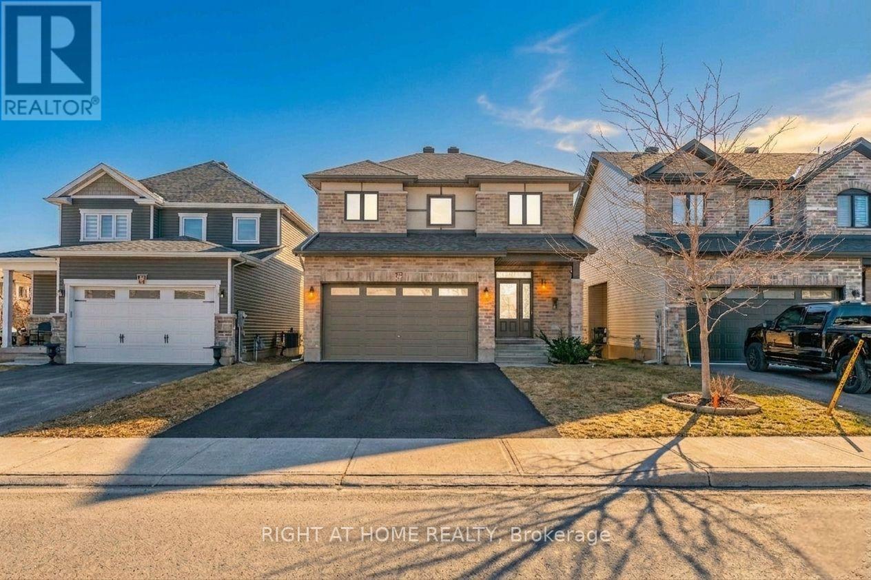 658 Parade Drive, Ottawa, Ontario  K2S 0Z2 - Photo 2 - X13104010