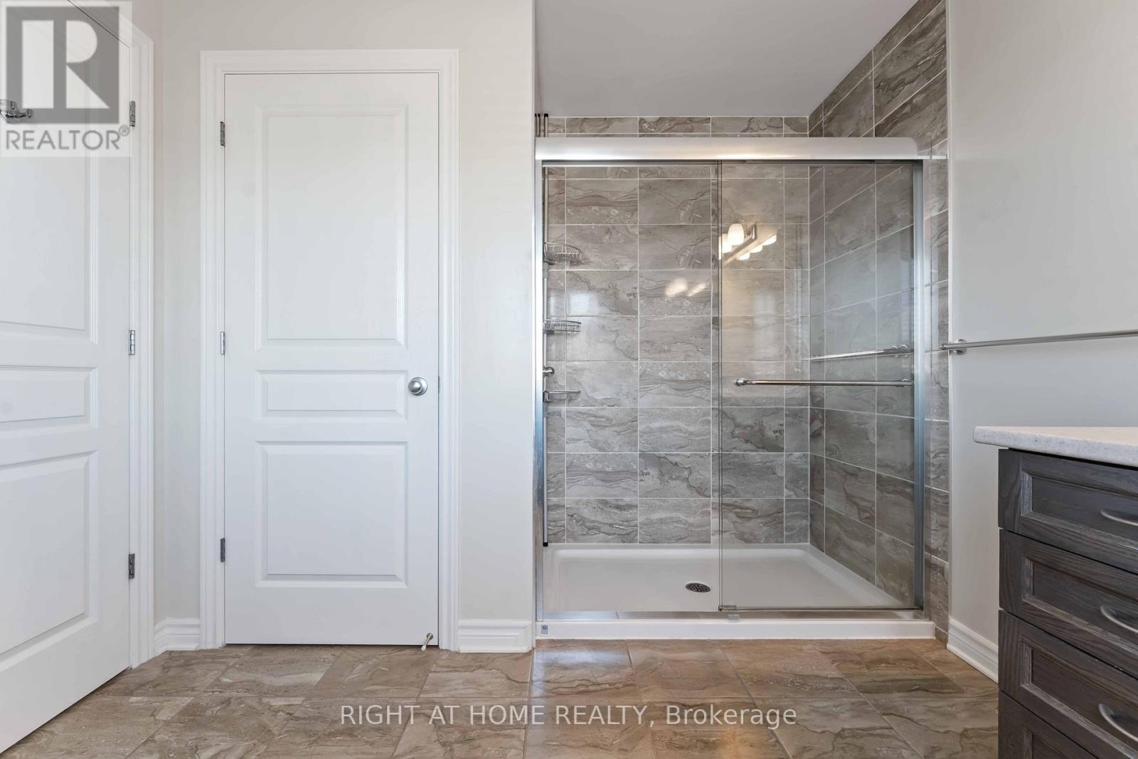 658 Parade Drive, Ottawa, Ontario  K2S 0Z2 - Photo 24 - X13104010