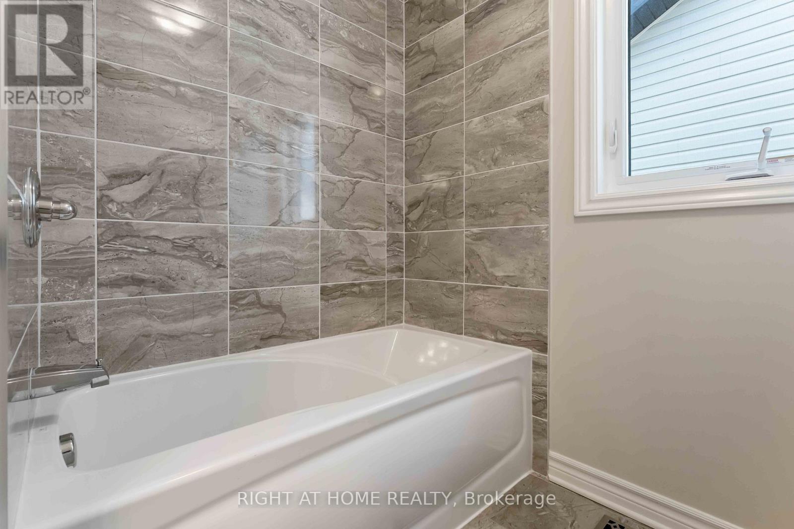 658 Parade Drive, Ottawa, Ontario  K2S 0Z2 - Photo 32 - X13104010
