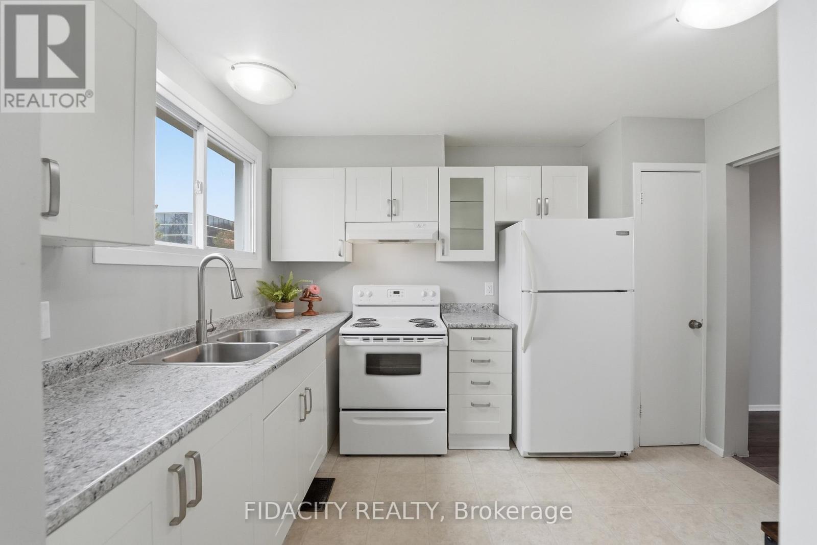 31 - 16 Glencoe Street, Ottawa, Ontario  K2H 8S6 - Photo 4 - X13104090