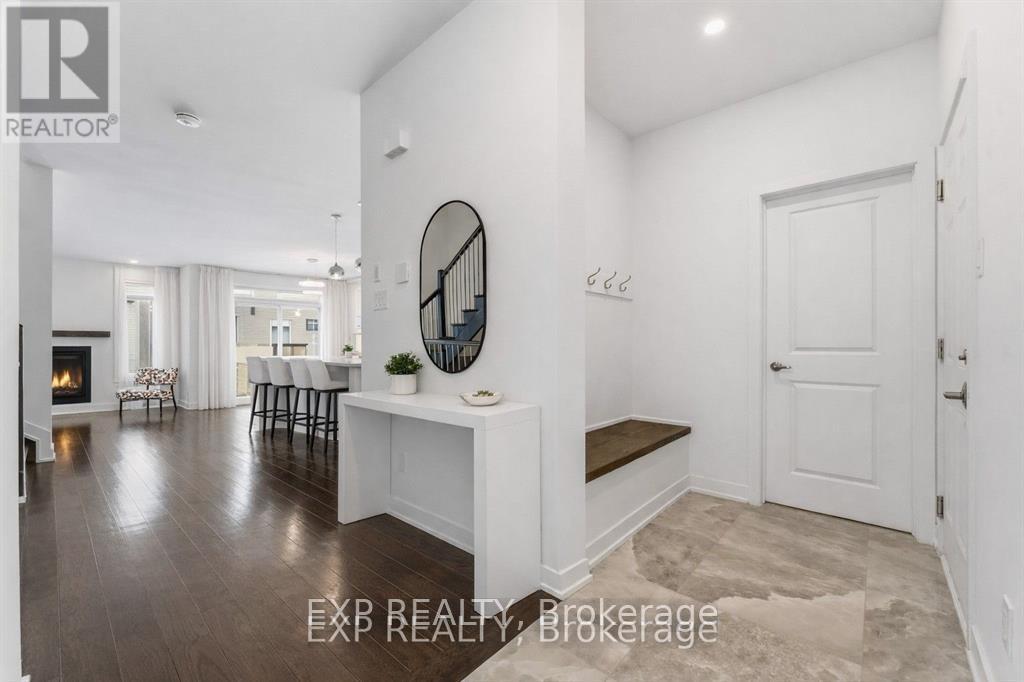 911 Duxbury Lane, Ottawa, Ontario  K4M 0M2 - Photo 2 - X13104096