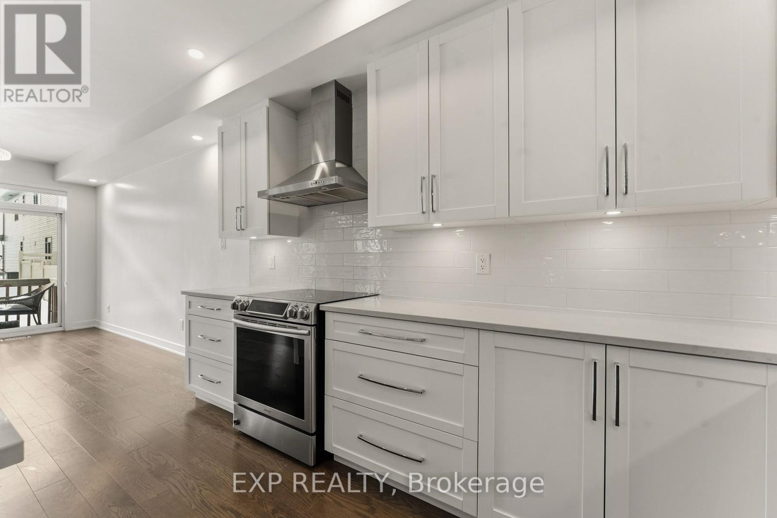 911 Duxbury Lane, Ottawa, Ontario  K4M 0M2 - Photo 5 - X13104096