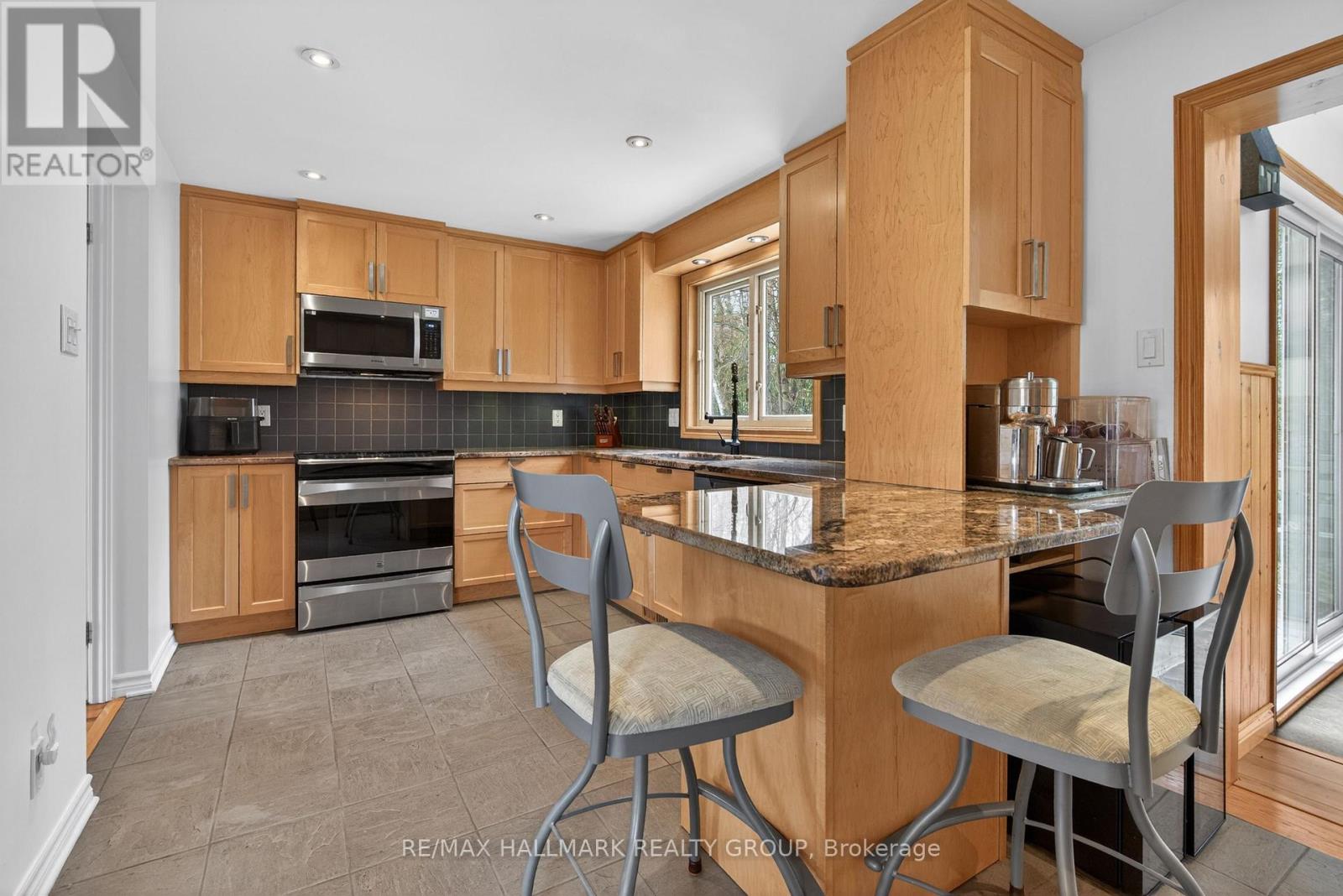 6075 Forestglen Crescent, Ottawa, Ontario  K1C 5N6 - Photo 11 - X13104124