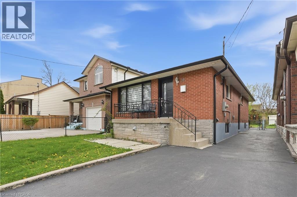 18 Ferrie Street W, Hamilton, Ontario  L8L 1C5 - Photo 2 - 40828646