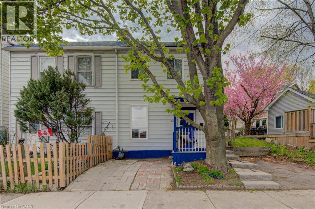 465 MACNAB Street N, Hamilton, Ontario