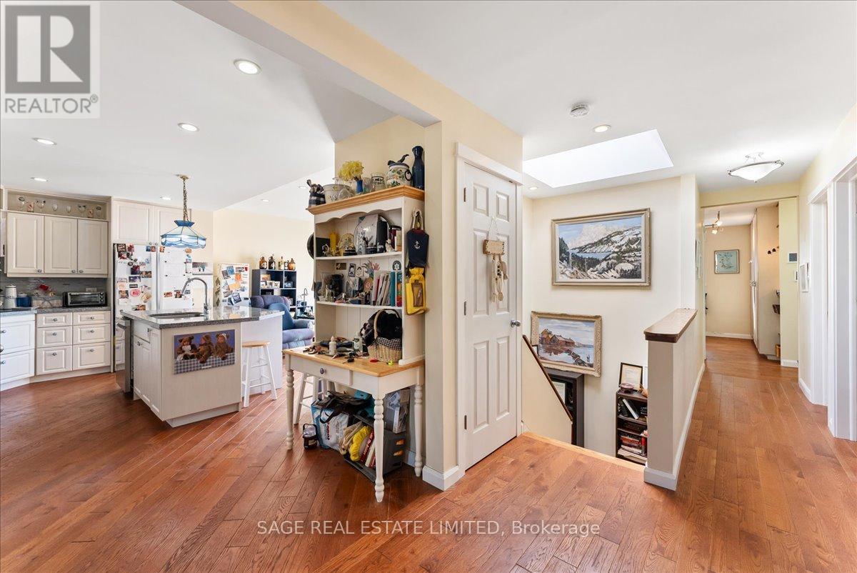 27 Kathrose Drive, Toronto, Ontario  M2J 3P4 - Photo 16 - C13103984