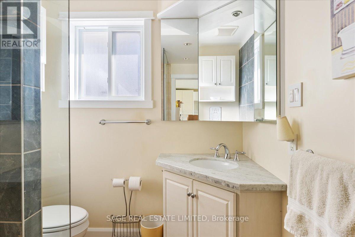 27 Kathrose Drive, Toronto, Ontario  M2J 3P4 - Photo 30 - C13103984