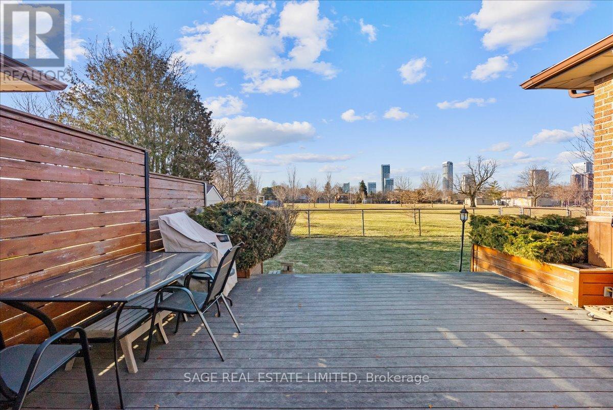 27 Kathrose Drive, Toronto, Ontario  M2J 3P4 - Photo 32 - C13103984