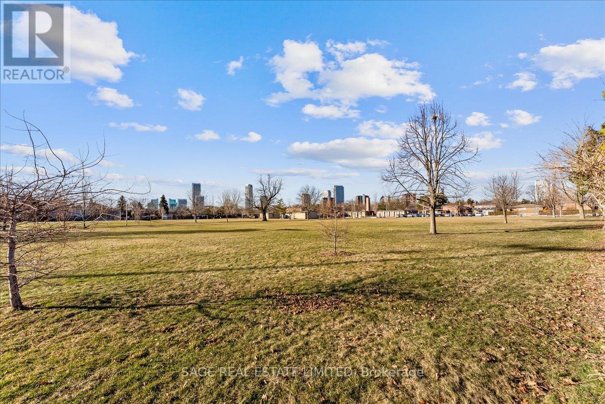27 Kathrose Drive, Toronto, Ontario  M2J 3P4 - Photo 38 - C13103984