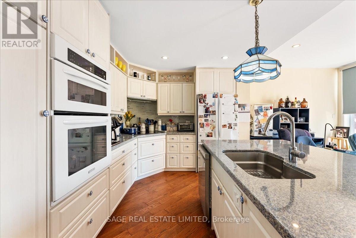 27 Kathrose Drive, Toronto, Ontario  M2J 3P4 - Photo 9 - C13103984