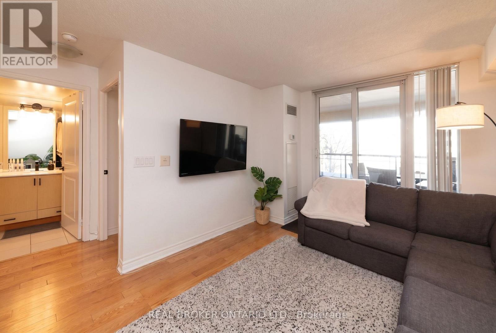 212 - 27 Rean Drive, Toronto, Ontario  M2K 0A6 - Photo 5 - C13104092