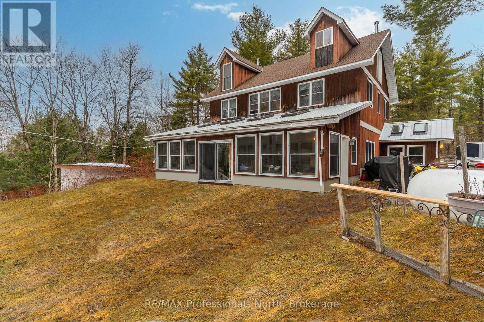 1127 Bobcaygeon Road, Minden Hills, Ontario  K0M 2K0 - Photo 1 - X12971660