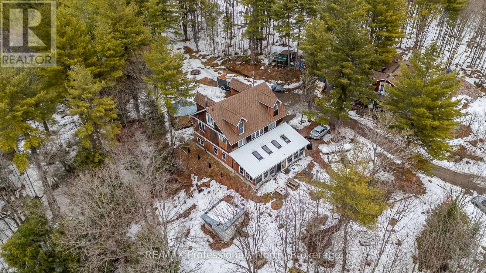 1127 Bobcaygeon Road, Minden Hills, Ontario  K0M 2K0 - Photo 2 - X12971660