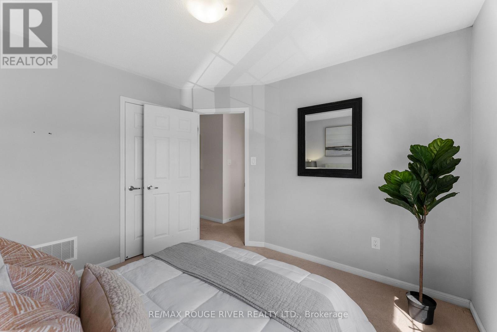 1837 Liatris Drive, Pickering, Ontario  L1X 0A4 - Photo 18 - E13104000