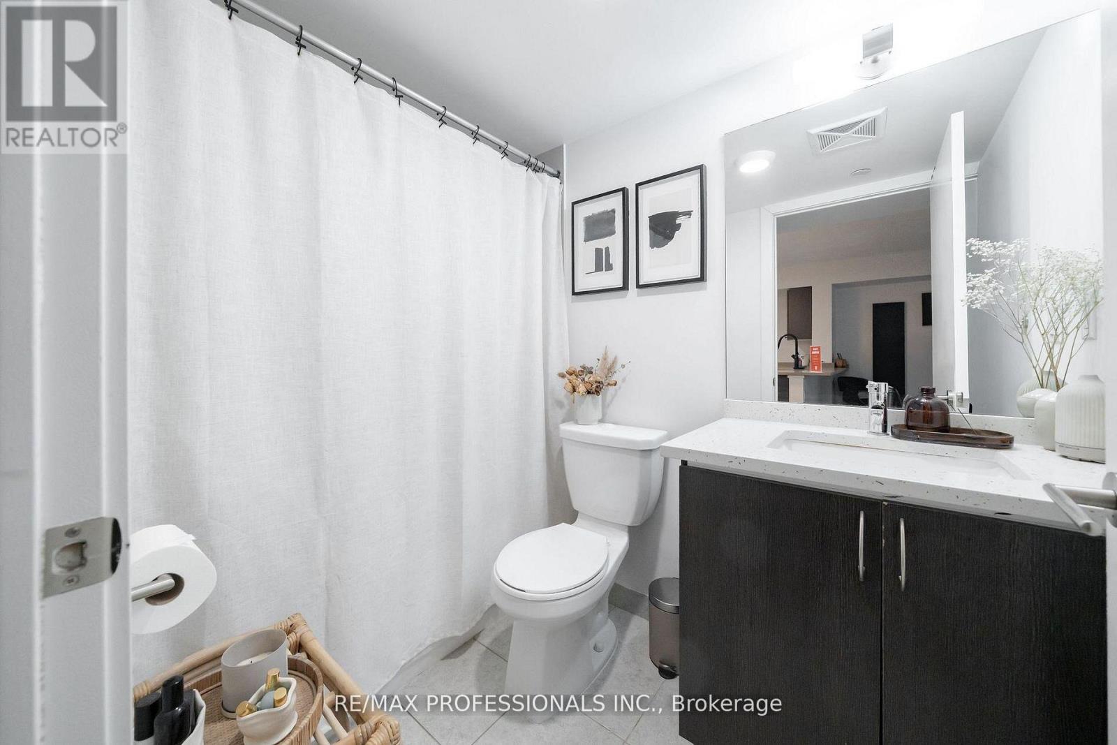 215 - 1346 Danforth Road, Toronto, Ontario  M1J 0A9 - Photo 17 - E13104038