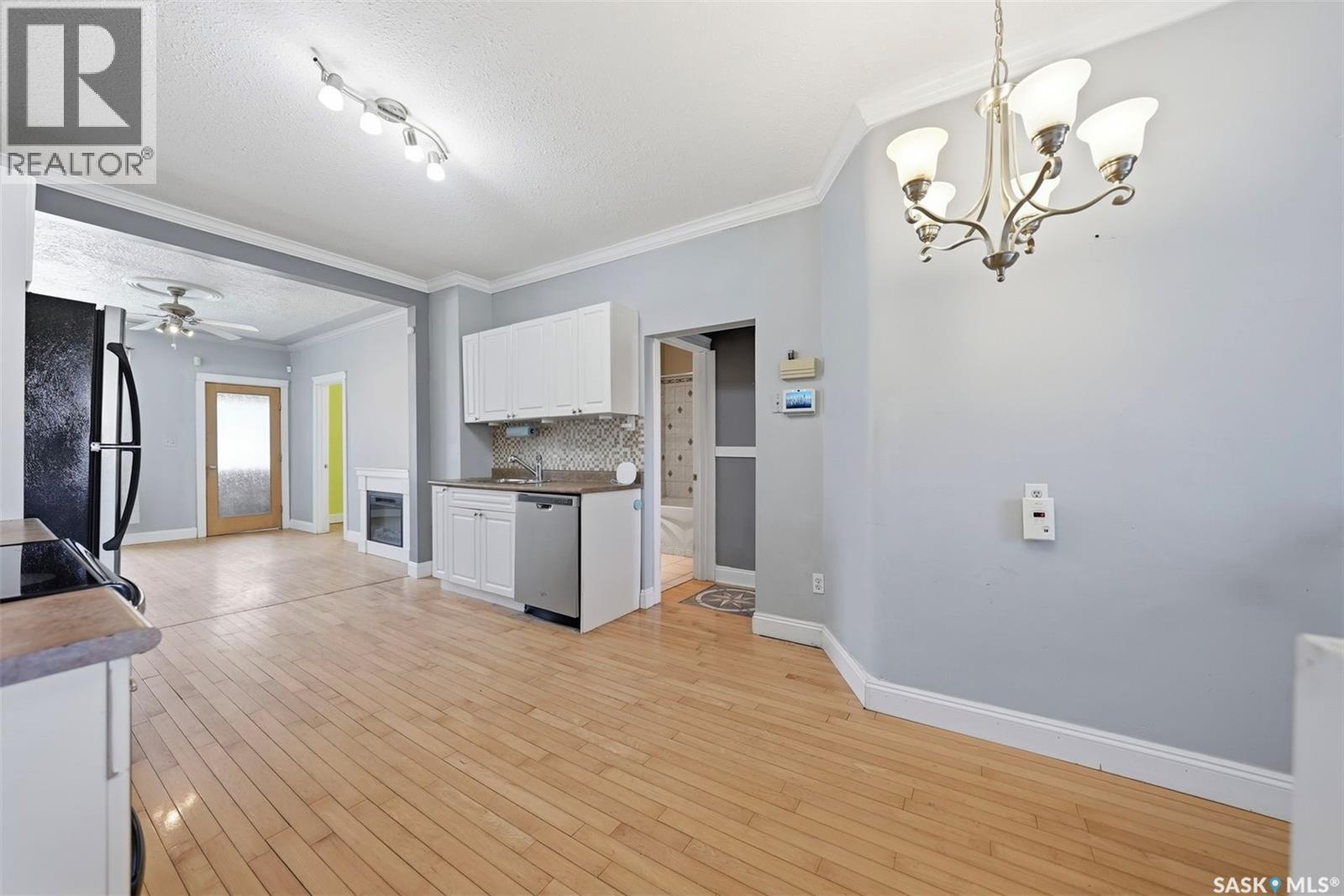 404 D Avenue S, Saskatoon, Saskatchewan  S7M 1R4 - Photo 12 - SK035449