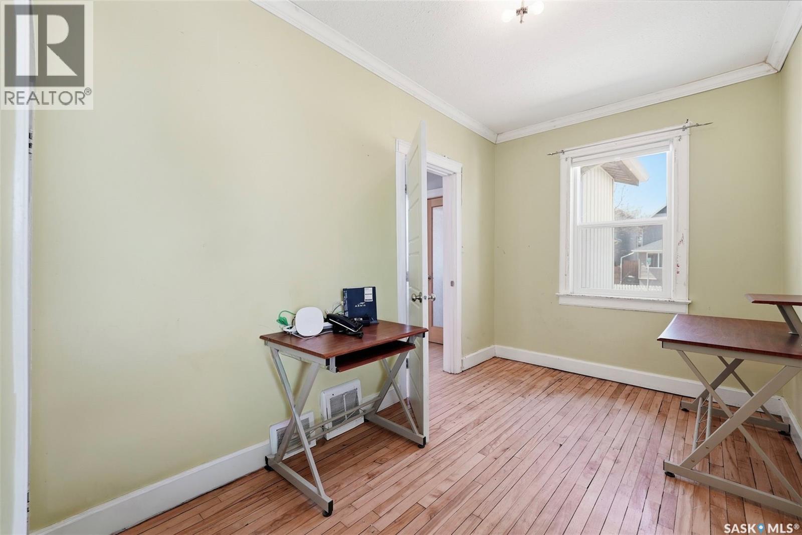 404 D Avenue S, Saskatoon, Saskatchewan  S7M 1R4 - Photo 14 - SK035449