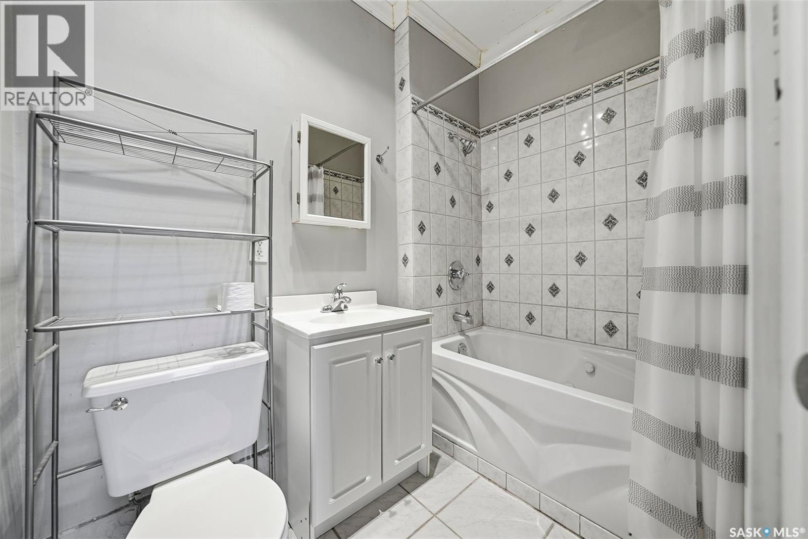 404 D Avenue S, Saskatoon, Saskatchewan  S7M 1R4 - Photo 16 - SK035449