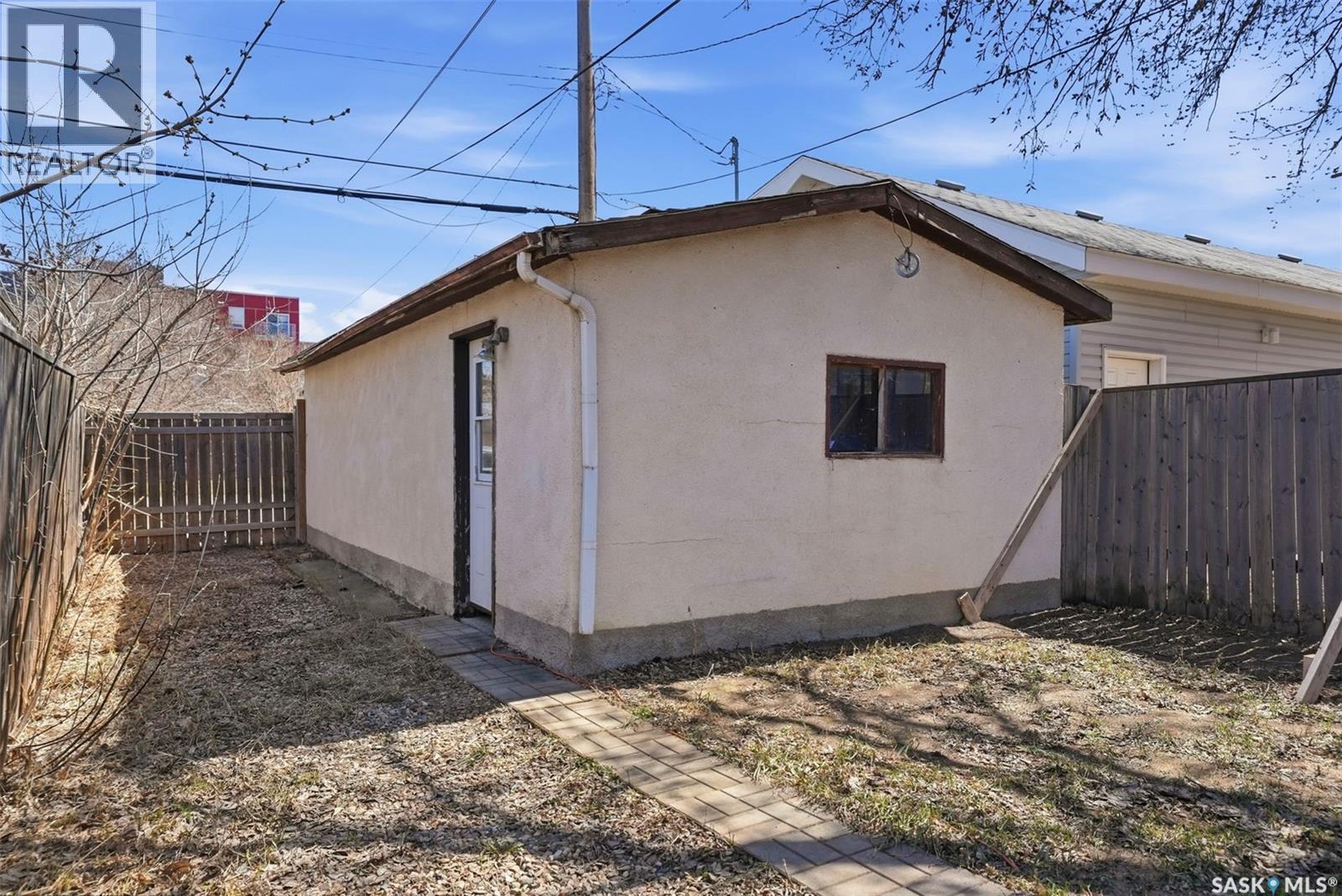 404 D Avenue S, Saskatoon, Saskatchewan  S7M 1R4 - Photo 28 - SK035449