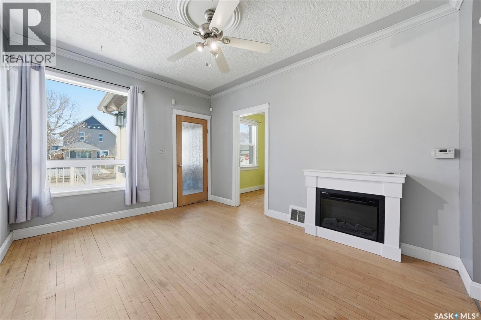 404 D Avenue S, Saskatoon, Saskatchewan  S7M 1R4 - Photo 4 - SK035449