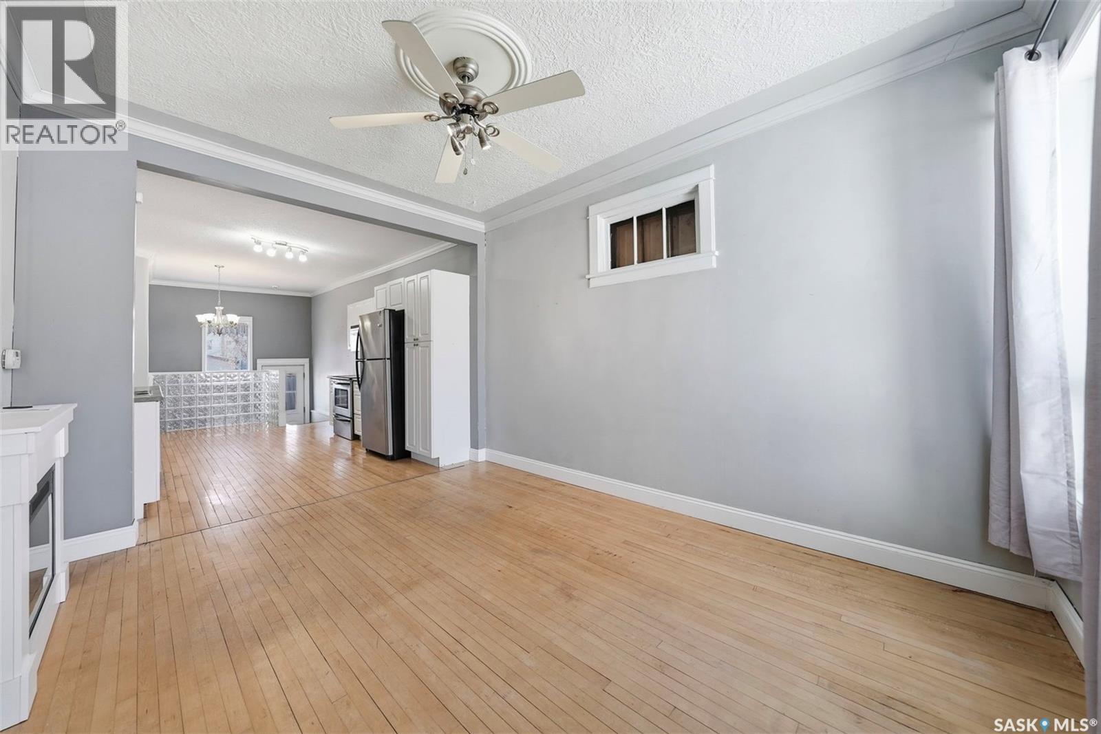 404 D Avenue S, Saskatoon, Saskatchewan  S7M 1R4 - Photo 6 - SK035449