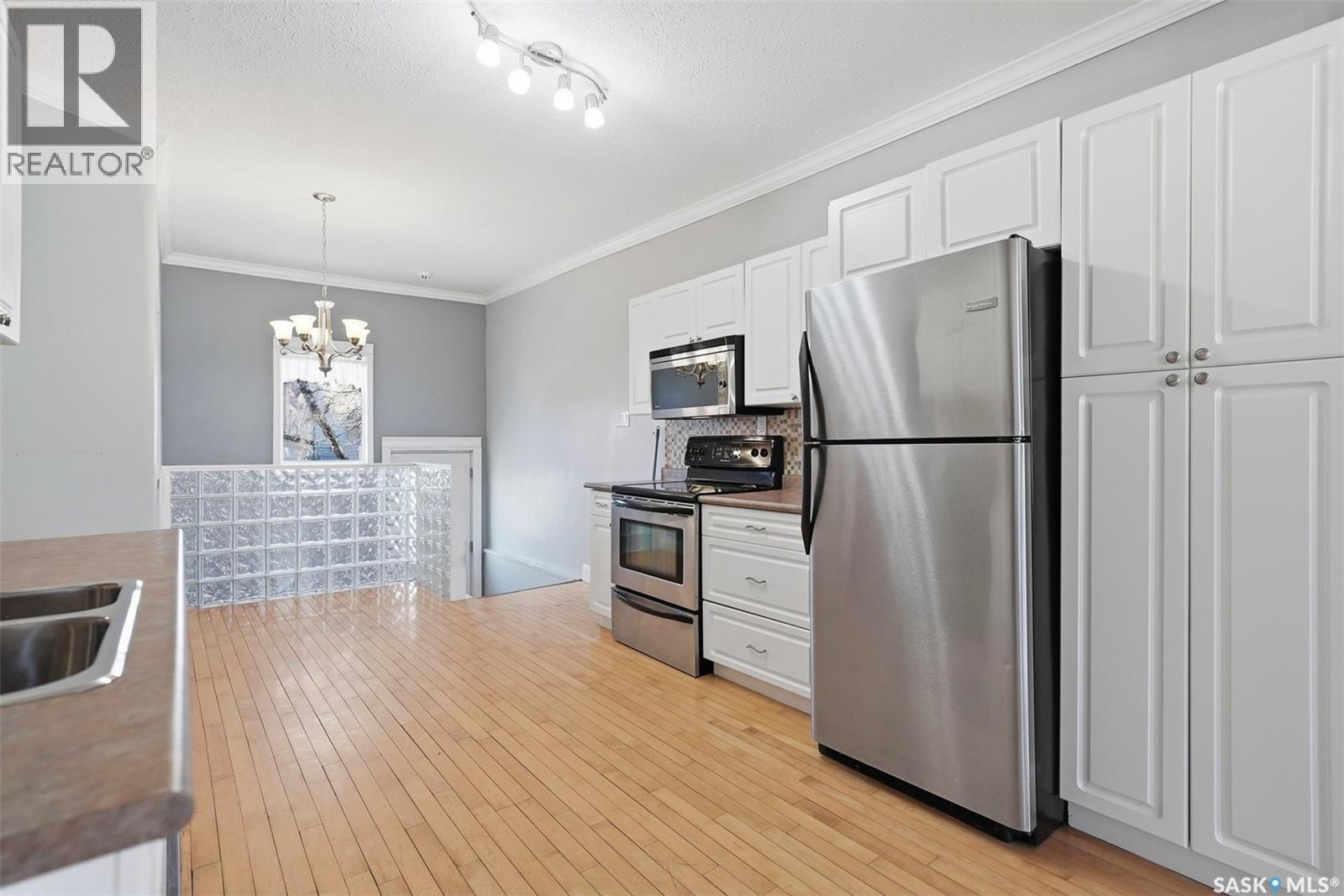 404 D Avenue S, Saskatoon, Saskatchewan  S7M 1R4 - Photo 7 - SK035449