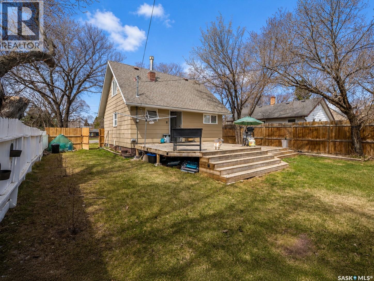 1075 8th Avenue Nw, Moose Jaw, Saskatchewan  S6H 4G2 - Photo 16 - SK035442