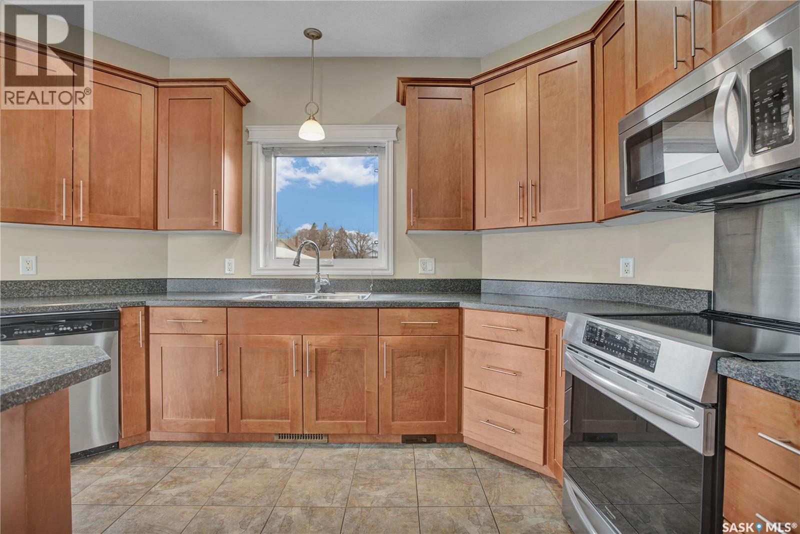 214 Cedar Place, Waldheim, Saskatchewan  S0K 4R0 - Photo 7 - SK035312