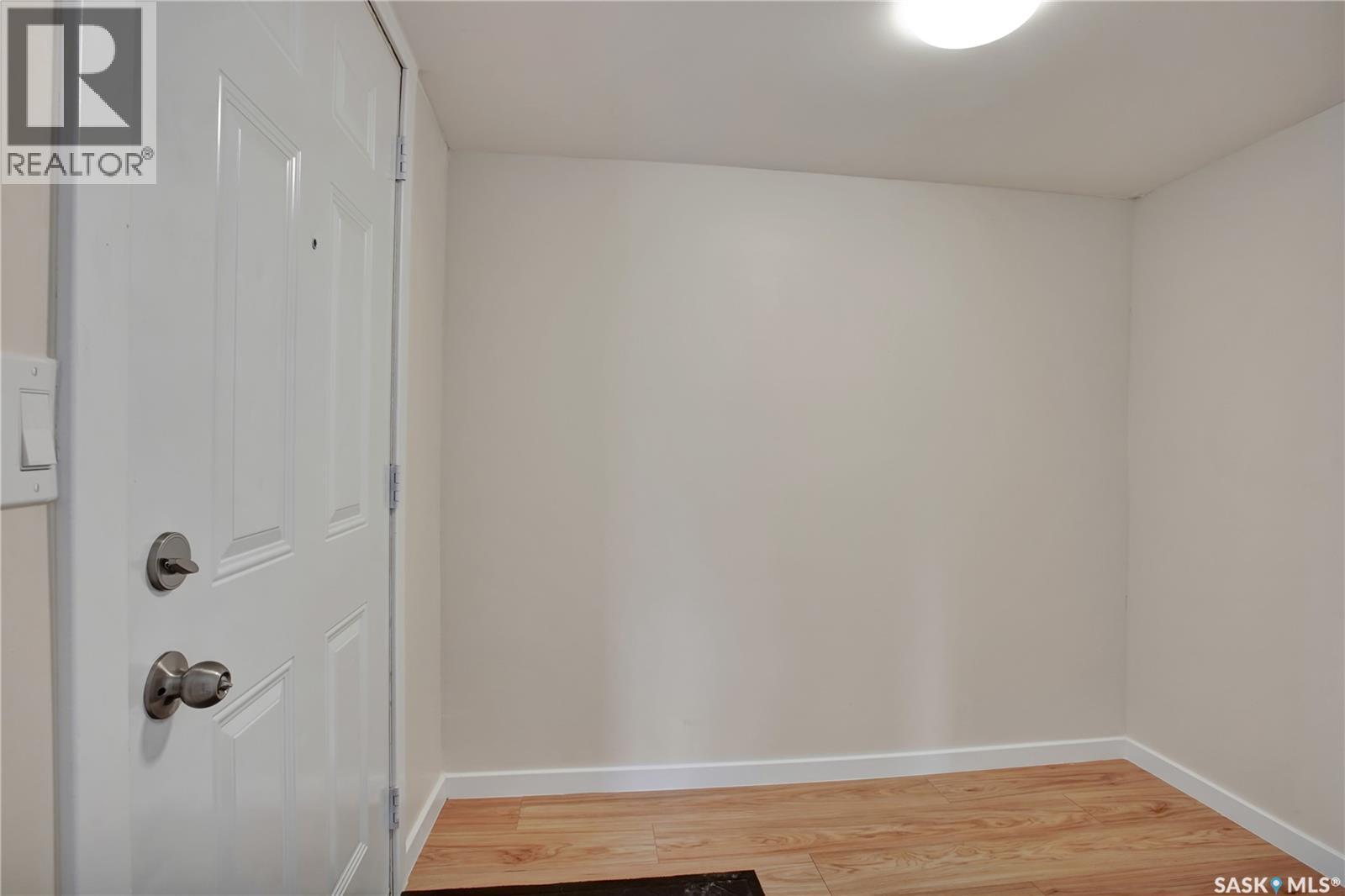 7 321 Dunlop Street, Saskatoon, Saskatchewan  S7N 2P7 - Photo 2 - SK035269
