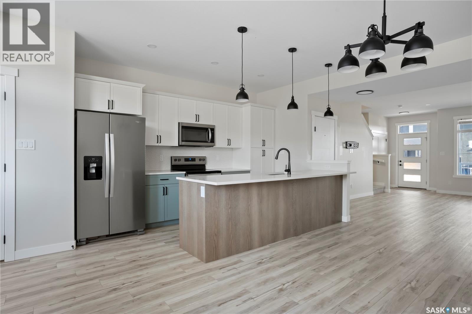 4744 Buckingham Drive, Regina, Saskatchewan  S4V 3X8 - Photo 12 - SK035249