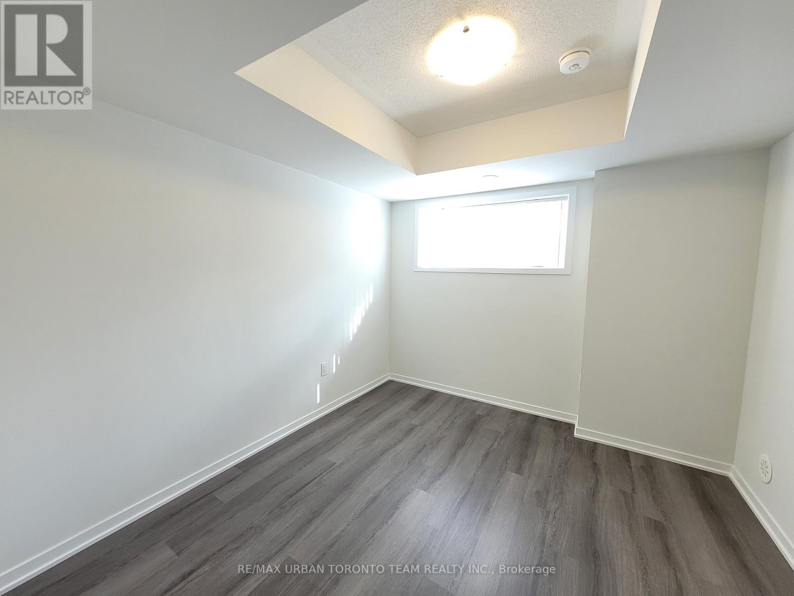 272 - 150 Honeycrisp Cres Crescent, Vaughan, Ontario  L4K 5Z8 - Photo 9 - N13104104