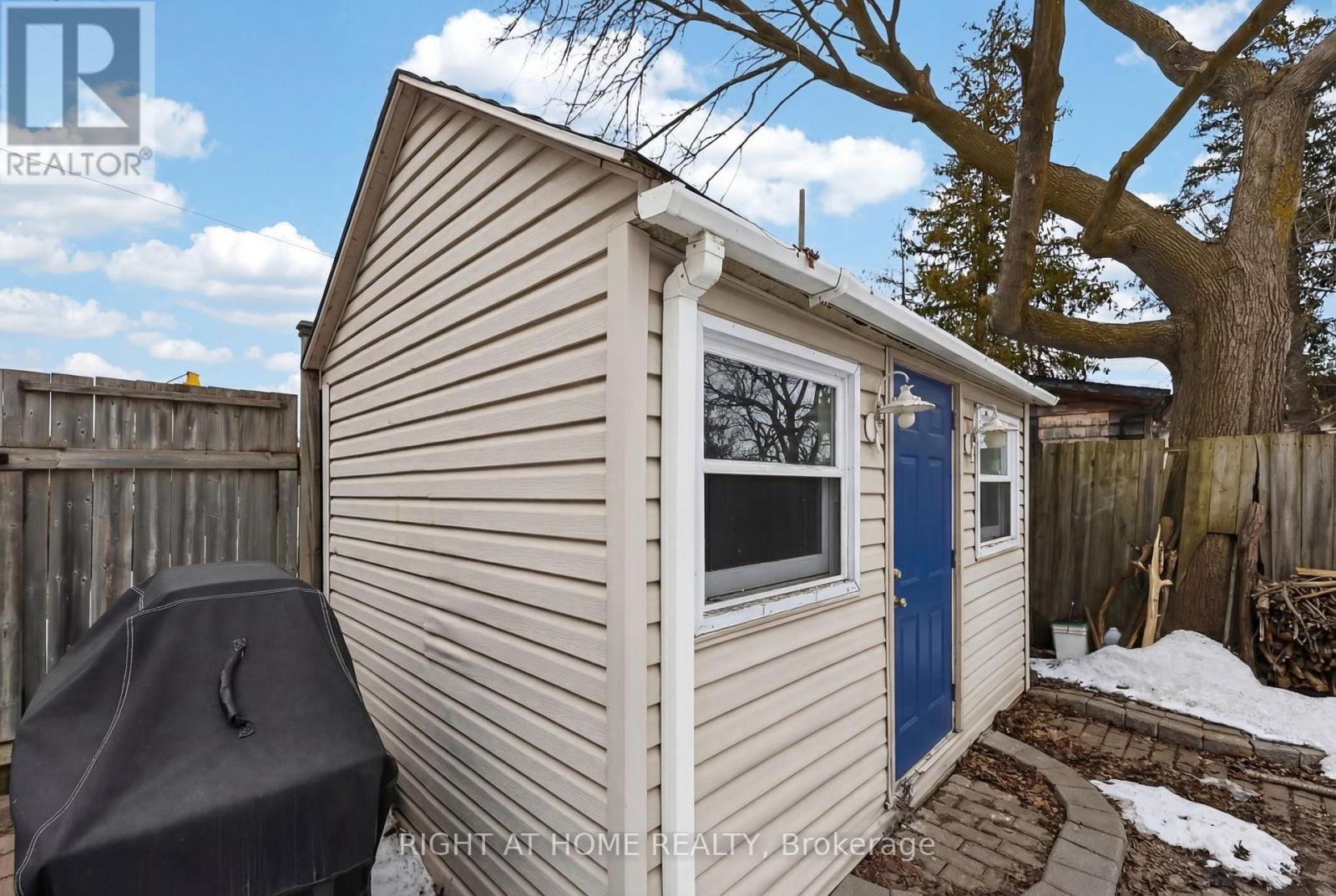 17 Grove Street W, Barrie, Ontario  L4N 1M6 - Photo 24 - S13104080