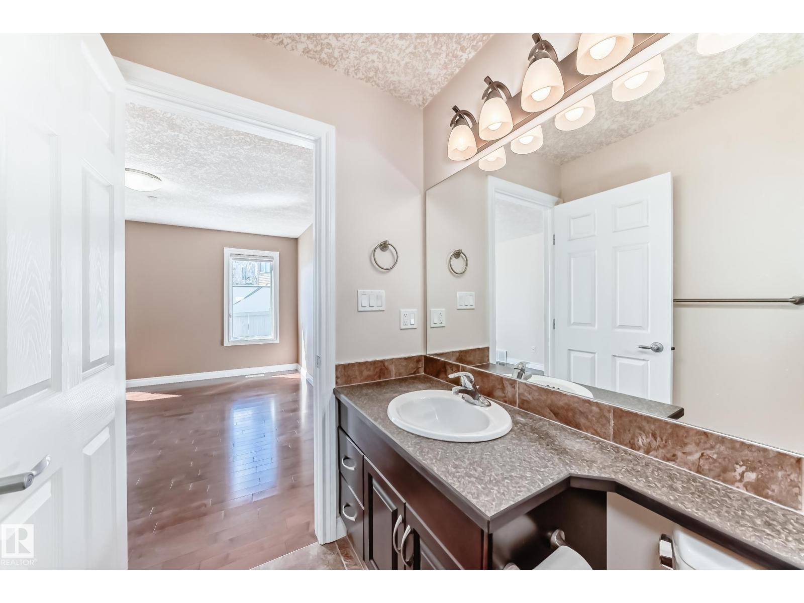 1221 Cunningham Dr Sw, Edmonton, Alberta  T6W 6R2 - Photo 31 - E4486612