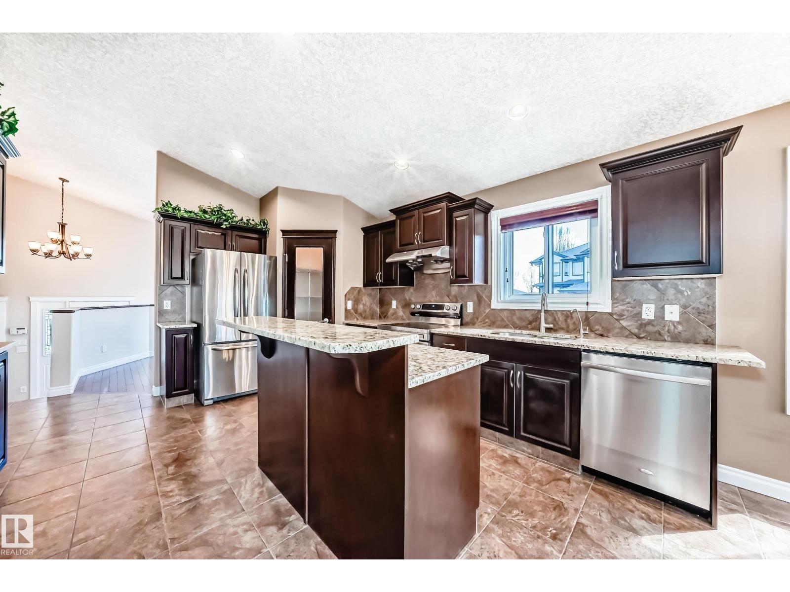 1221 Cunningham Dr Sw, Edmonton, Alberta  T6W 6R2 - Photo 7 - E4486612