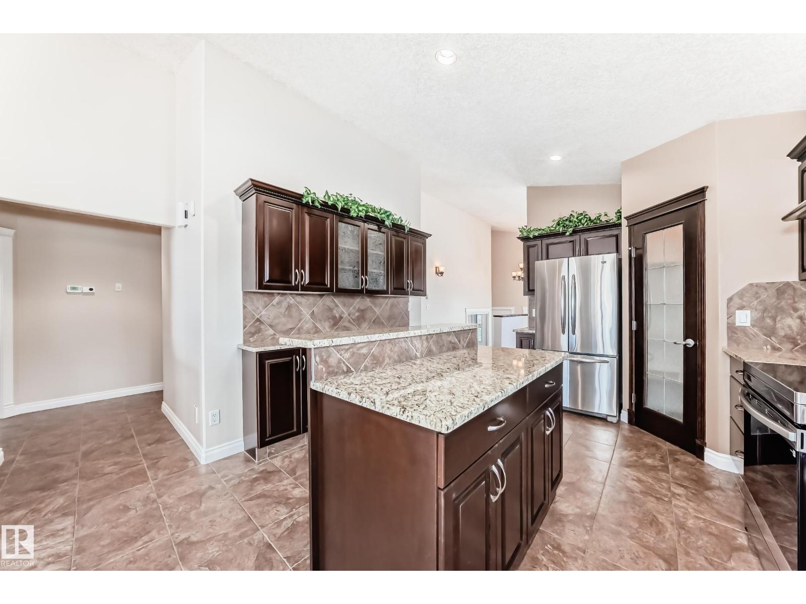 1221 Cunningham Dr Sw, Edmonton, Alberta  T6W 6R2 - Photo 9 - E4486612