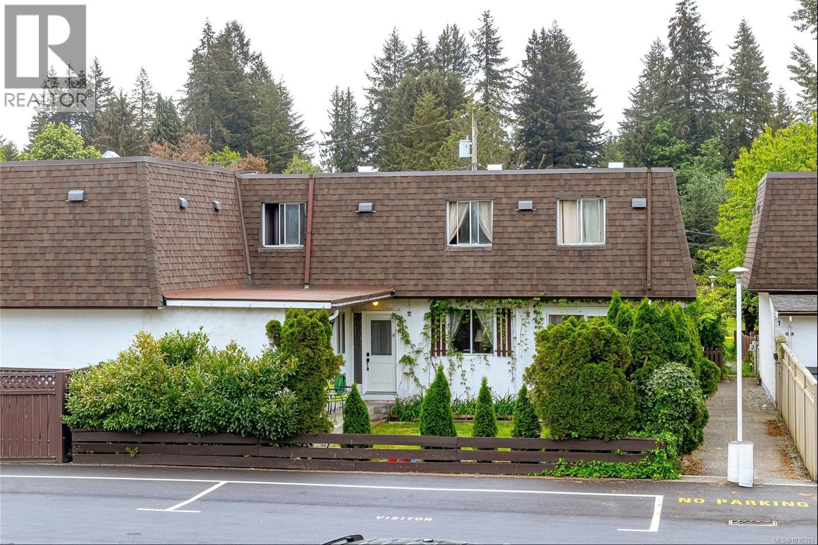 8 3208 Gibbins Rd, Duncan, British Columbia