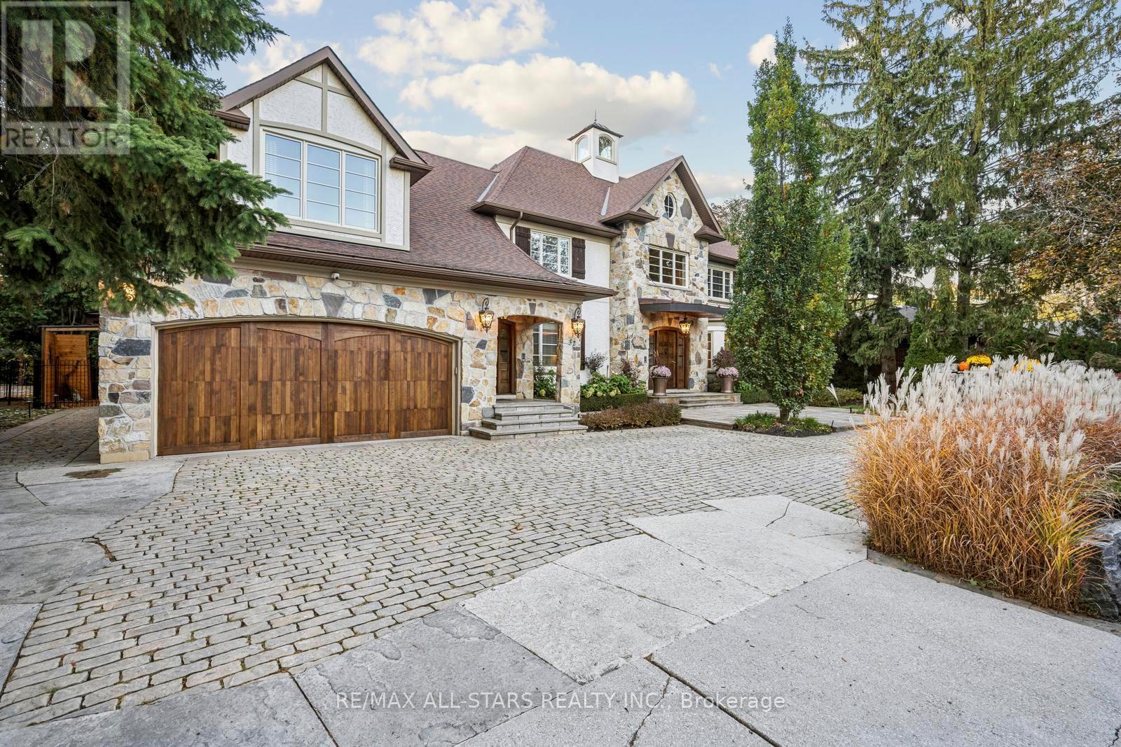 32 Wembley Avenue, Markham, Ontario  L3R 2A9 - Photo 3 - N12873414